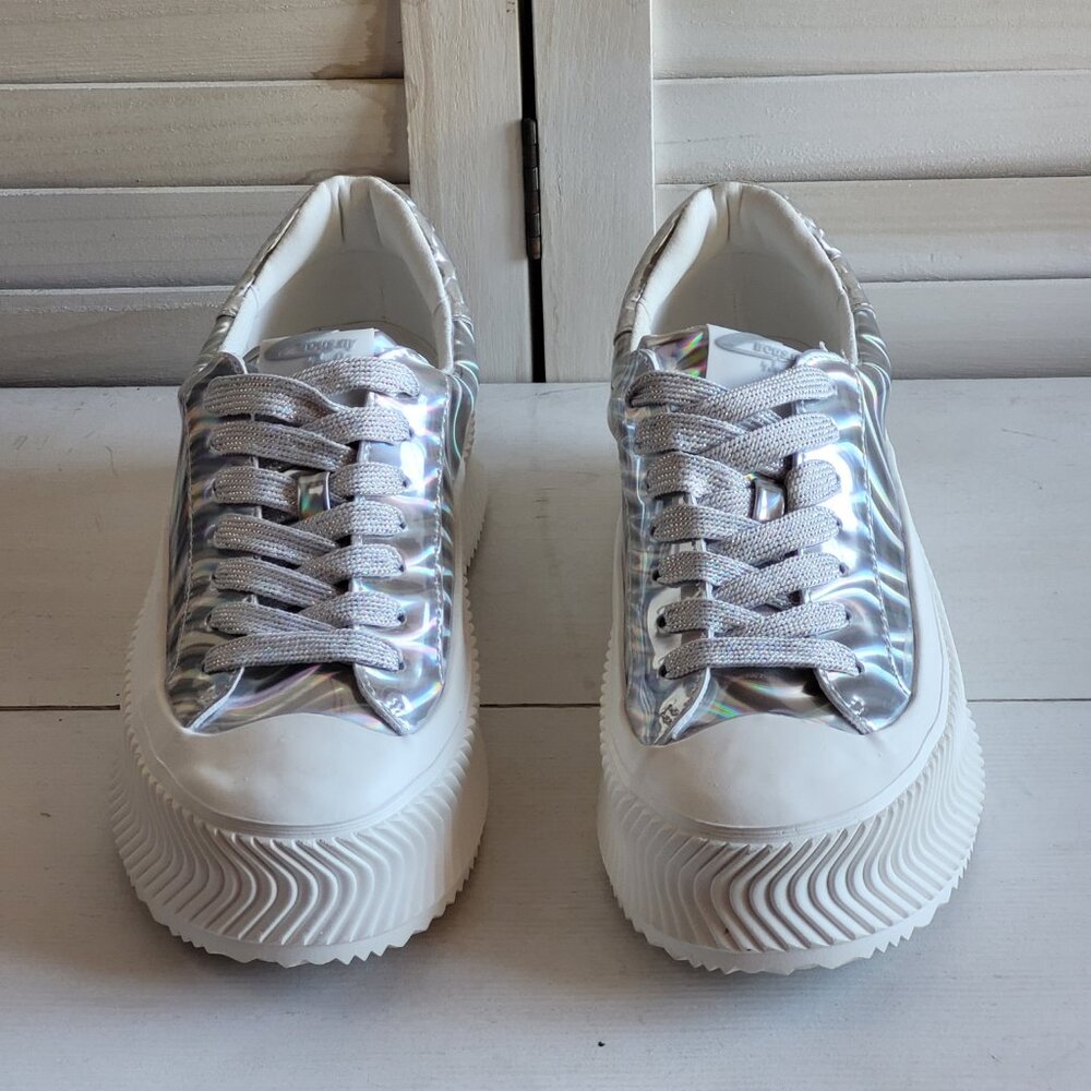 $79 NWT SAM EDELMAN Silver Platform Sneaker - Picture 10 of 12